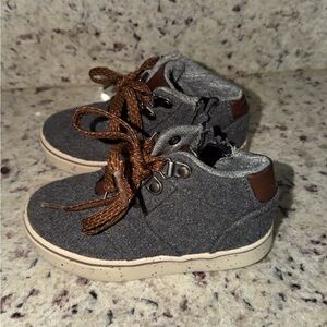 Cat & Jack Gray and Brown toddler size 8 Boots